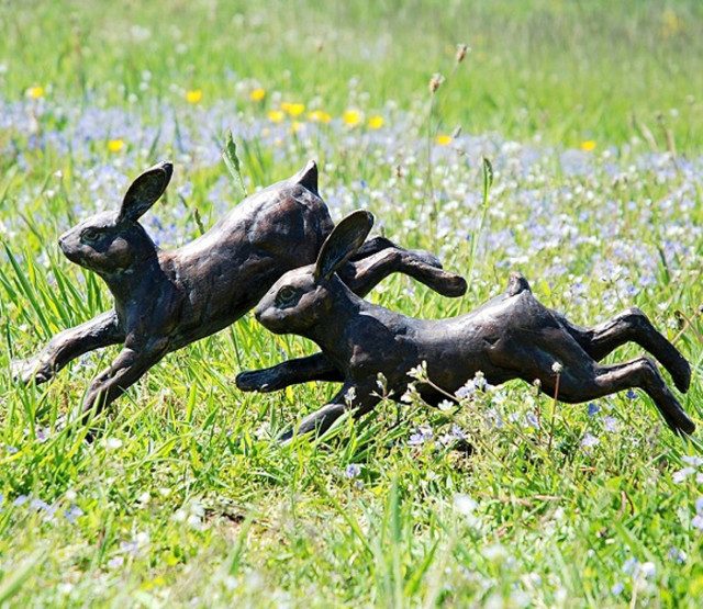 Đắp tượng thú bằng xi măng tại Nghệ An