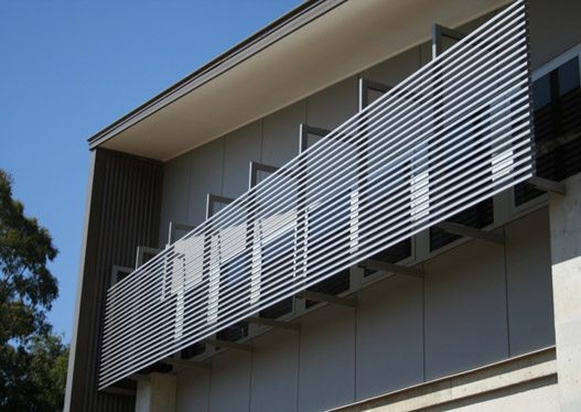 Thi công lam chắn nắng tại nghệ an