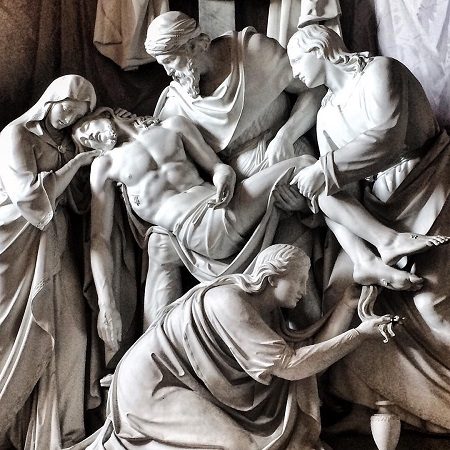 đắp tượng chúa giê-su 2