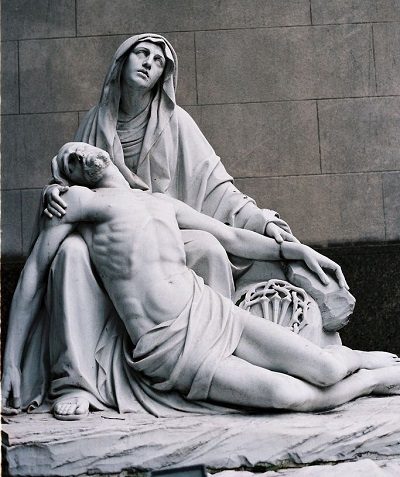 đắp tượng chúa giê-su 4