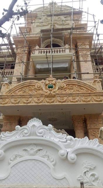 đắp phù điêu hoa văn mặt tiền biệt thự